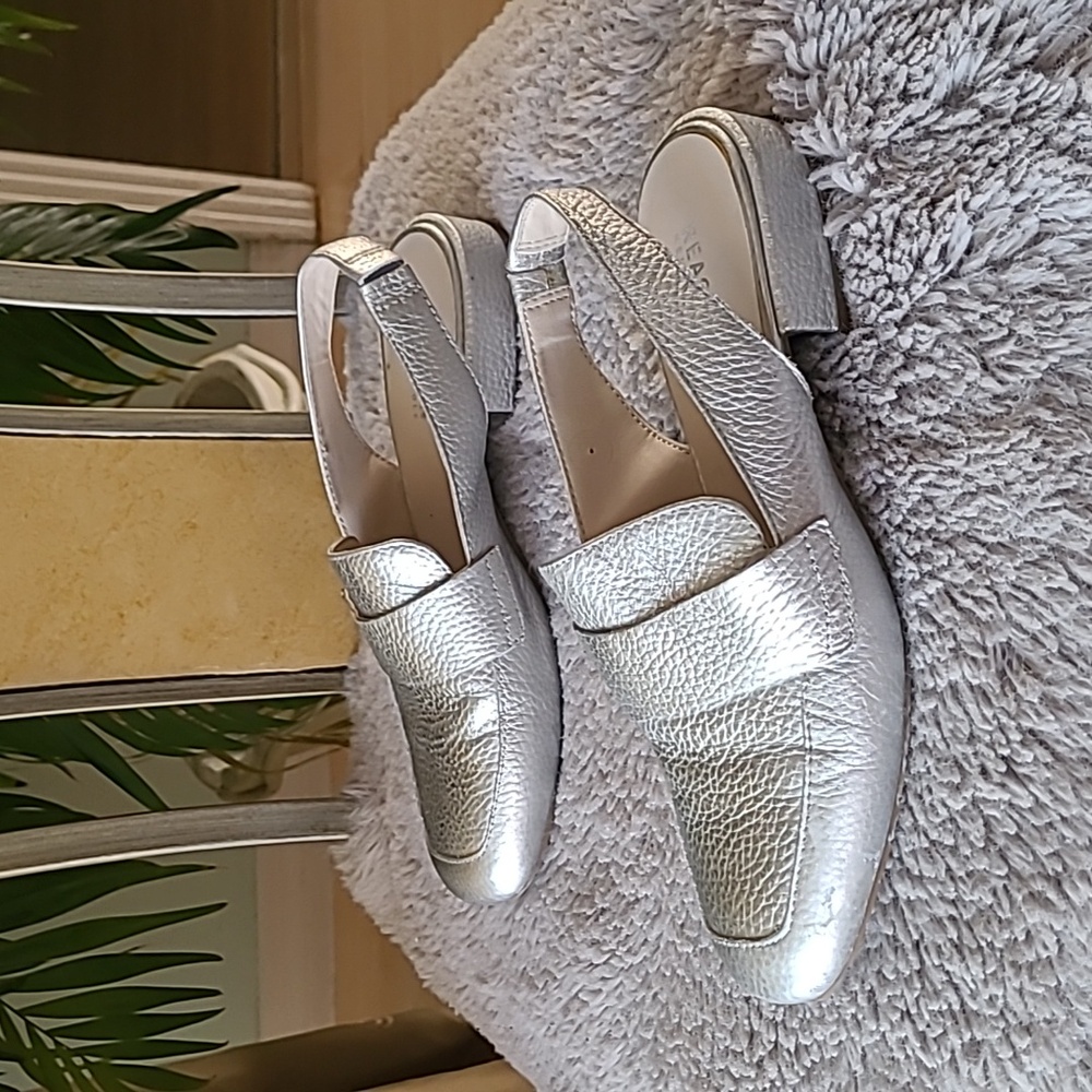 Reaction Kenneth Cole Leather Sandals ❤️